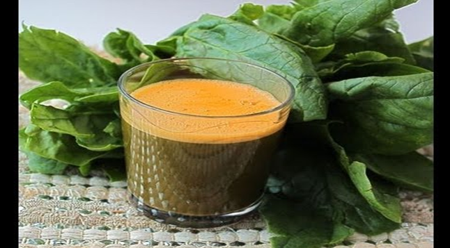 SPINACH AND CARROT JUICE